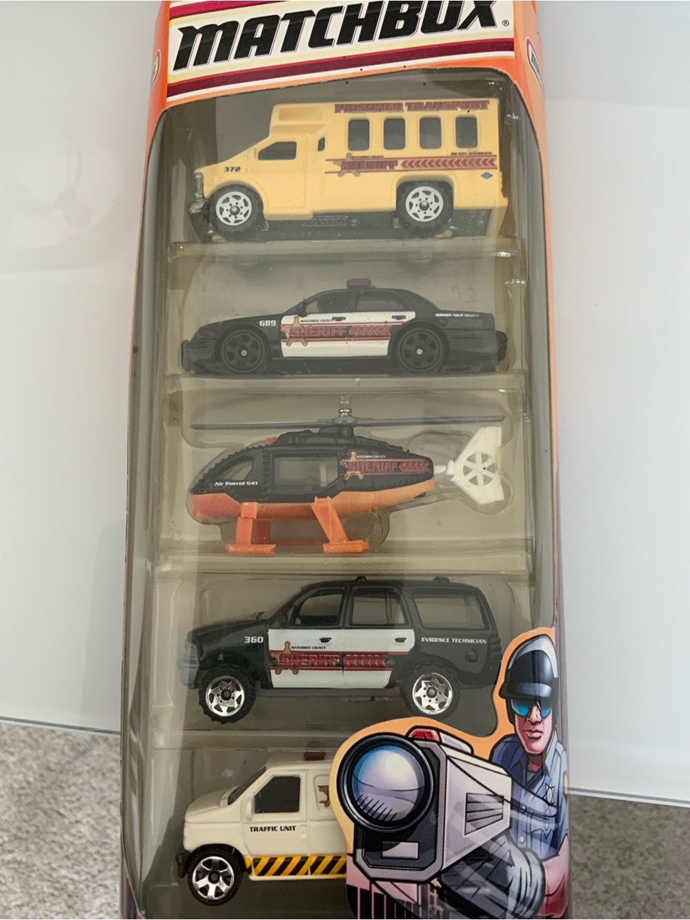 Mattel Matchbox Rescue & Service Vehicle Pack police #12 sealed unopened